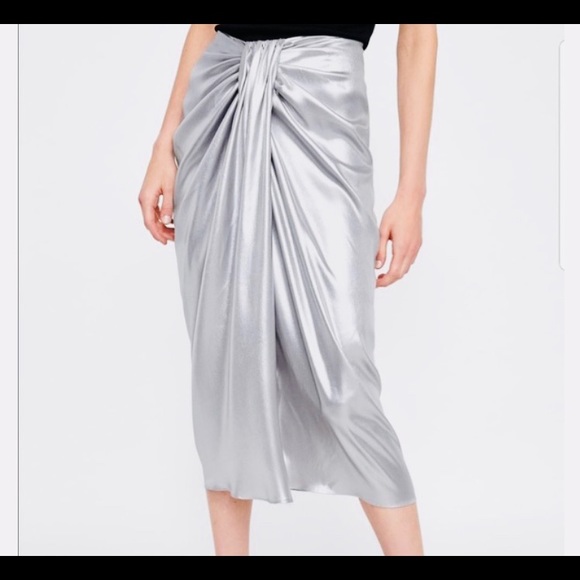 New Zara silver draped skirt. - Picture 4 of 8